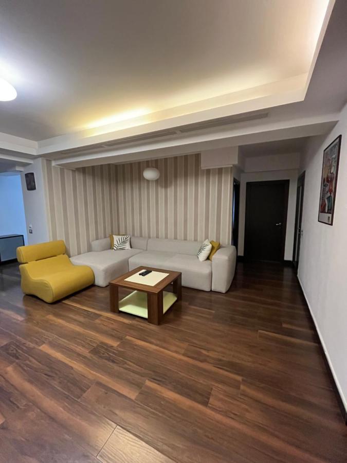 Large 2 Bedroom Apartment Soseaua Nordului Bucureşti Ngoại thất bức ảnh
