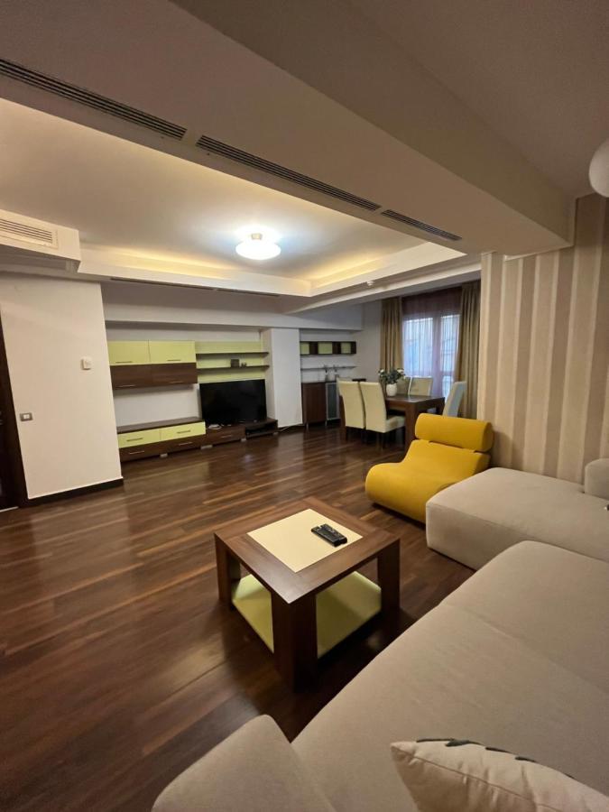 Large 2 Bedroom Apartment Soseaua Nordului Bucureşti Ngoại thất bức ảnh