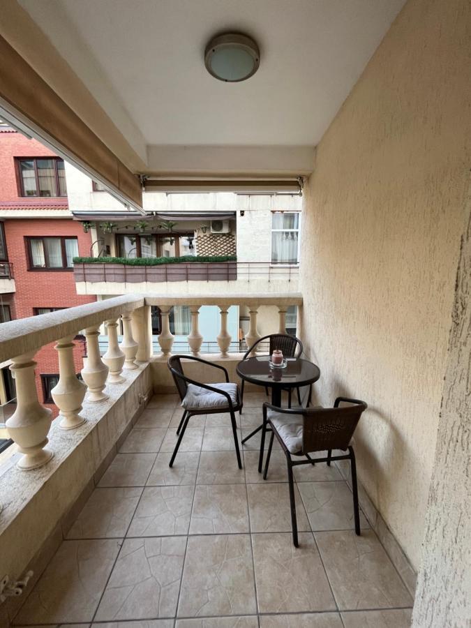 Large 2 Bedroom Apartment Soseaua Nordului Bucureşti Ngoại thất bức ảnh